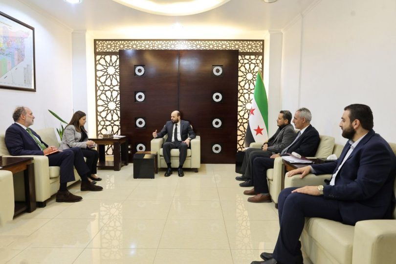 وزير الطاقة السوري يبحث مع شركة “شل” واقع القطاع النفطي في سوريا