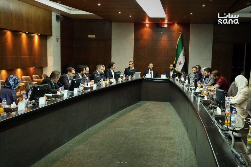 مباحثات سورية–تركية حول الفرص الاستثمارية في قطاعات إعادة الإعمار والطاقة