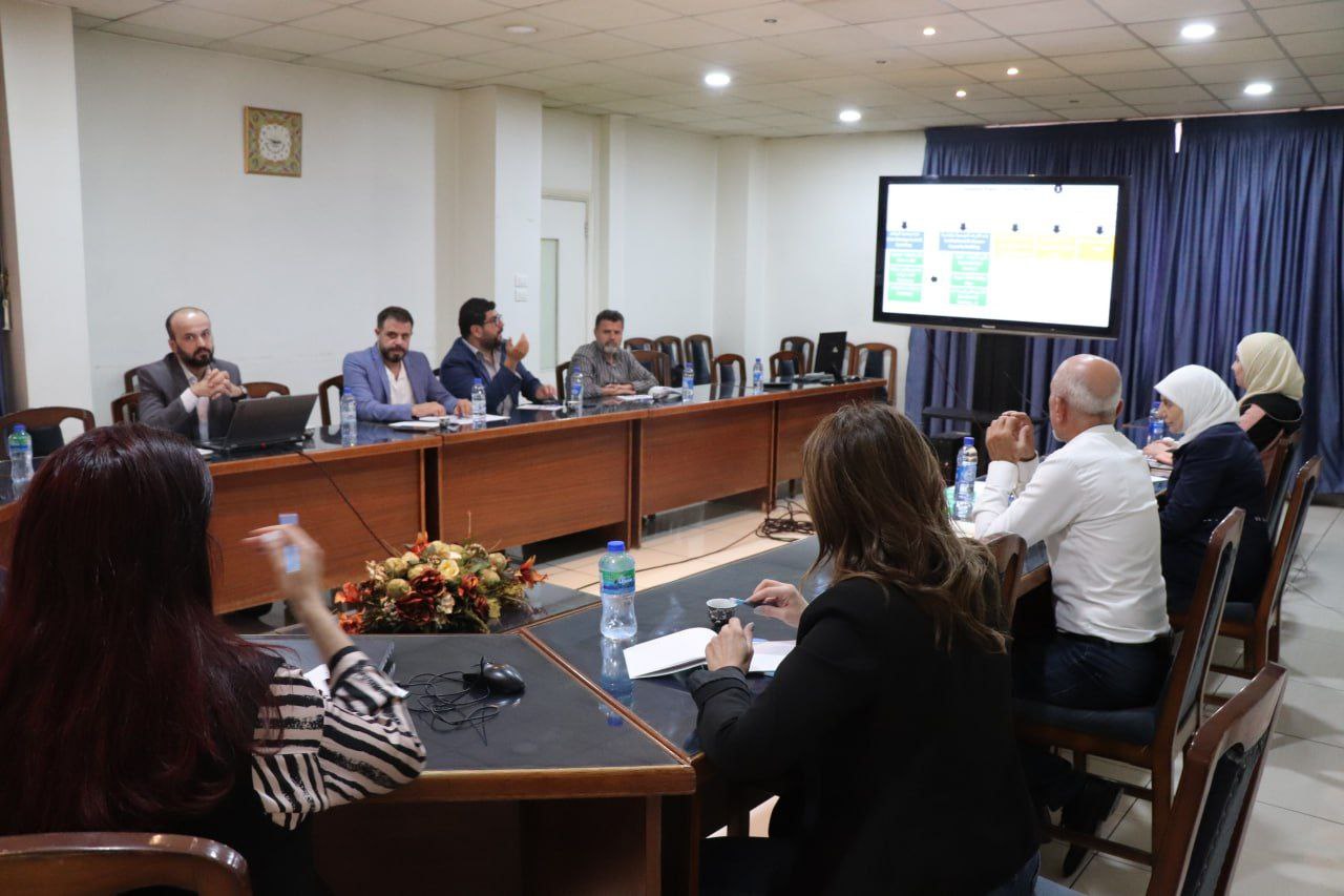 توقيع مذكرة تفاهم استراتيجية بين وزارة الأشغال العامة وشركة “خطيب وعلمي”