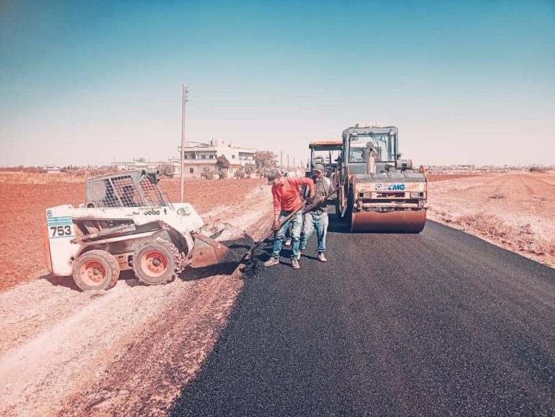 البدء بتنفيذ أعمال صيانة للأوتوستراد الحيوي الواصل بين طرطوس وحمص