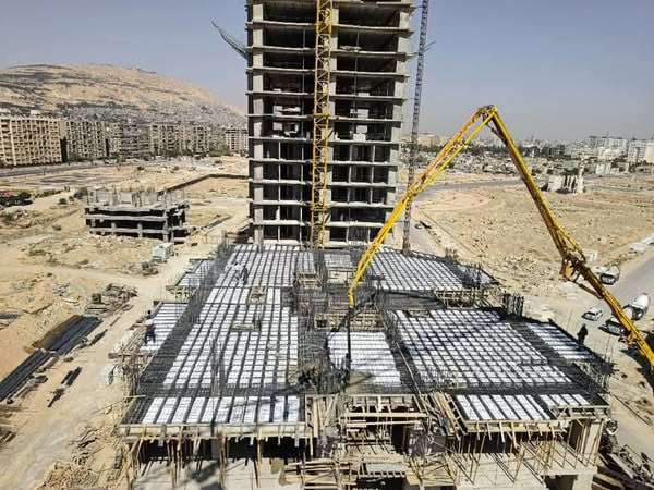 صب الطابق الخامس في برج Elegance Hof S171 – ماروتا سيتي