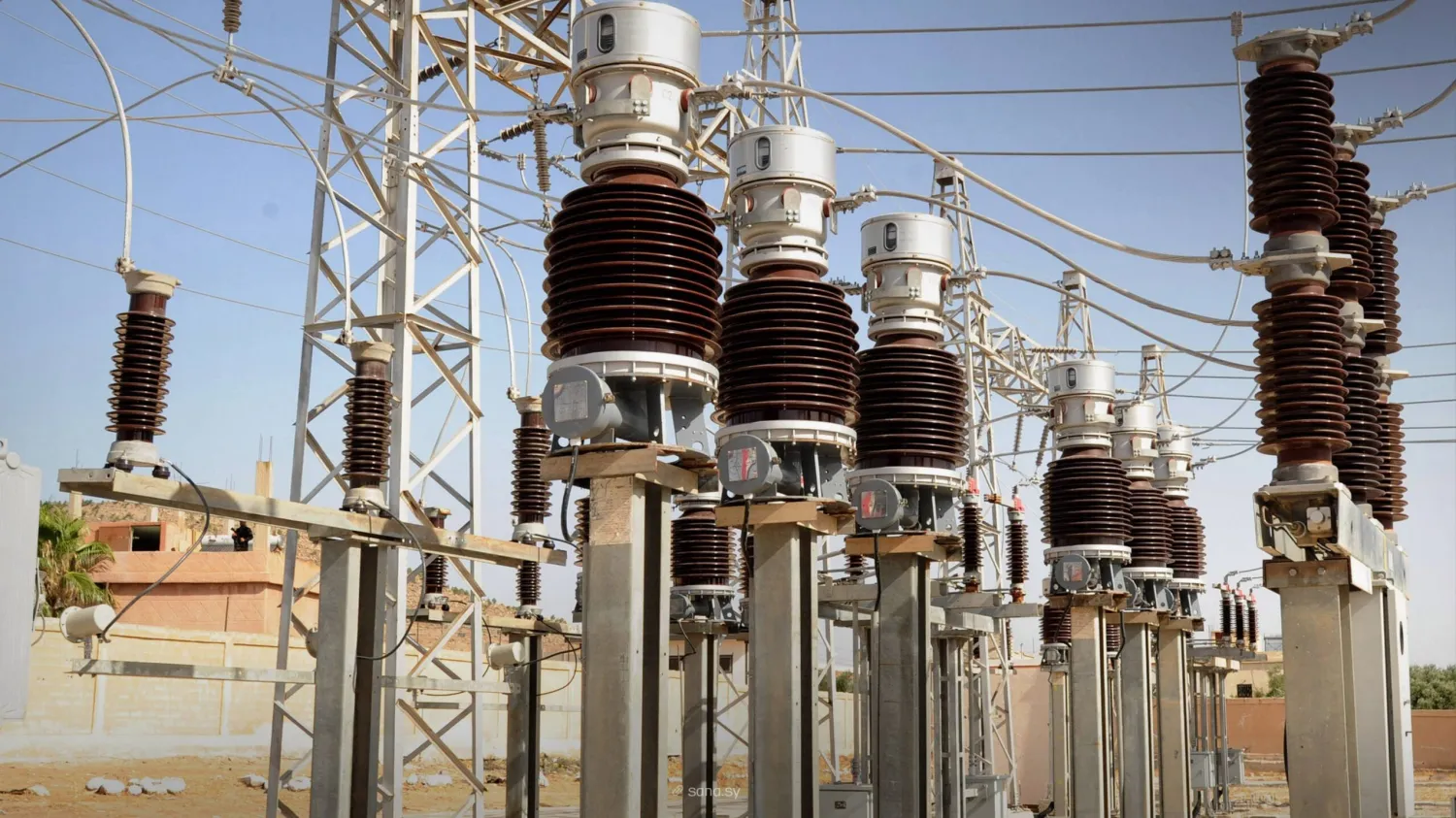 المؤسسة العامة للكهرباء تبحث تطوير المنظومة الكهربائية مع منظمة «سايا»