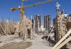 صب أعمدة الطابق الأول في المقسم B144 – برج ريتاج بمشروع ماروتا سيتي