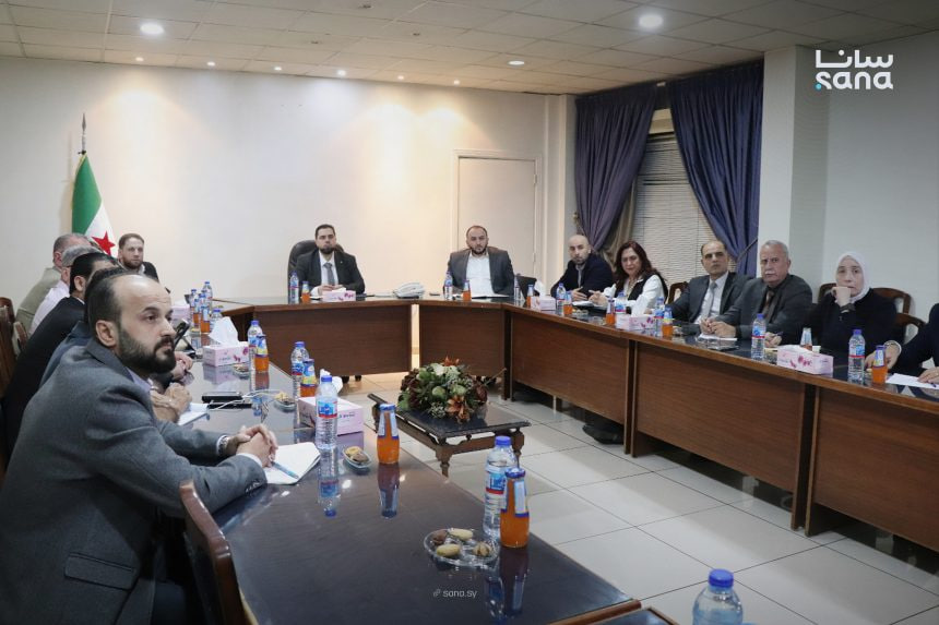 وزارة الأشغال السورية تبحث خطة التنمية المتوازنة في المنطقة الوسطى