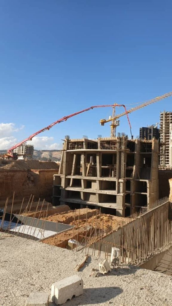 صب أرضية الطابق الثاني في برج ريتاج (B144) ضمن ماروتا سيتي