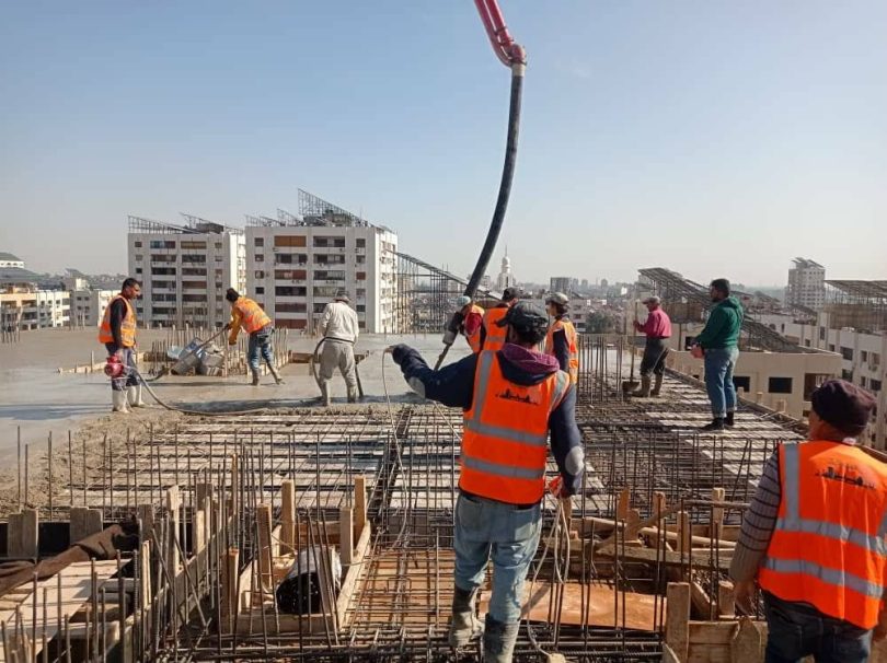 صب سقف الطابق الثامن في المقسم H36 – برج ناي في ماروتا سيتي