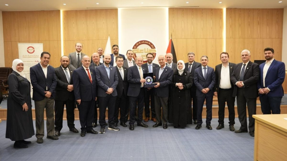 توقيع توأمة صناعية بين دمشق وعمان