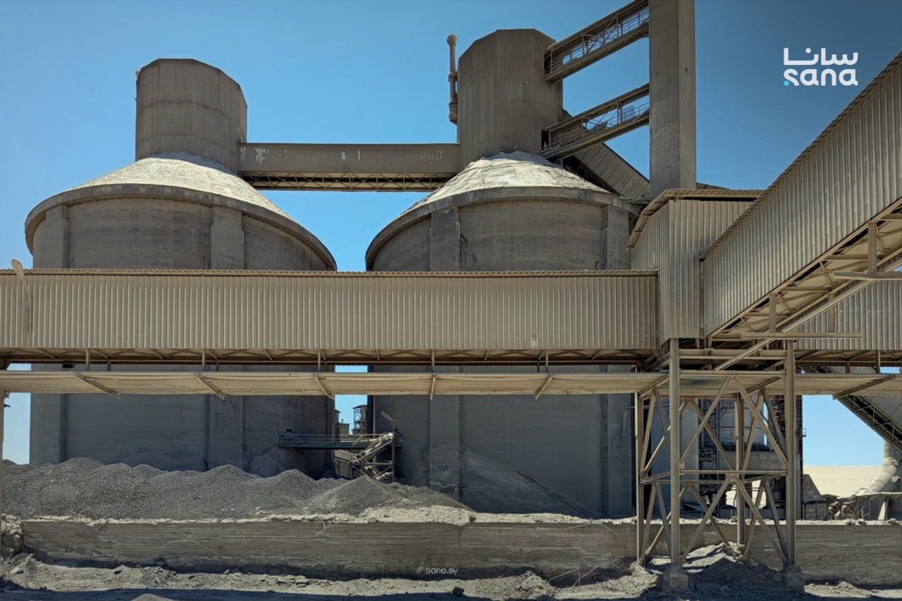 “عمران” تطلق الإسمنت البوزلاني 42.5 – CEM II كأول منتج صناعي بعد التحرير