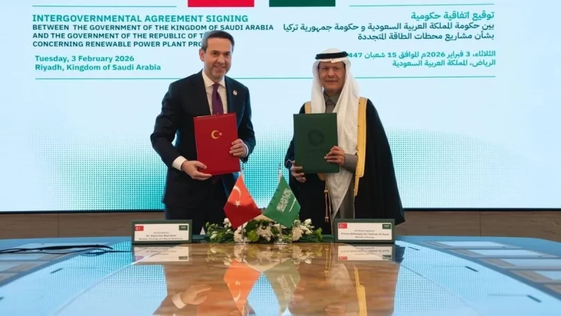 السعودية وتركيا توقعان اتفاقية بشأن مشروعات محطات توليد الكهرباء من الطاقة المتجددة