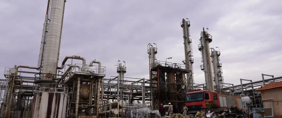 مباحثات سورية- كندية لتطوير التعاون في مجالي النفط والغاز