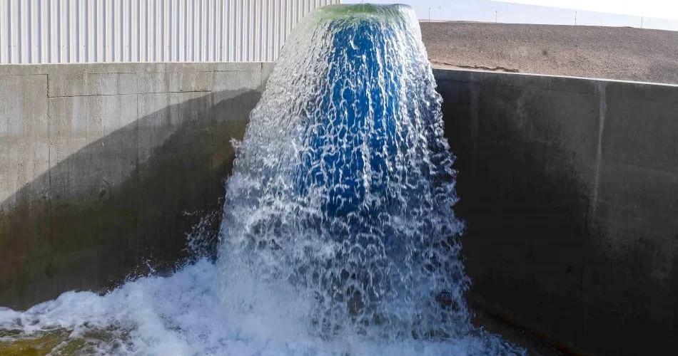 بعد توقيع اتفاقية تحلية مياه البحر مع السعودية… سوريا تناقش مخرجات الدراسات الفنية للمشروع