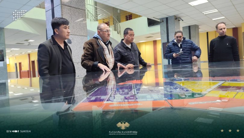 وفد تركي- صيني يبحث إطلاق مشروع لإنتاج مواد البناء الأساسية في حسياء الصناعية