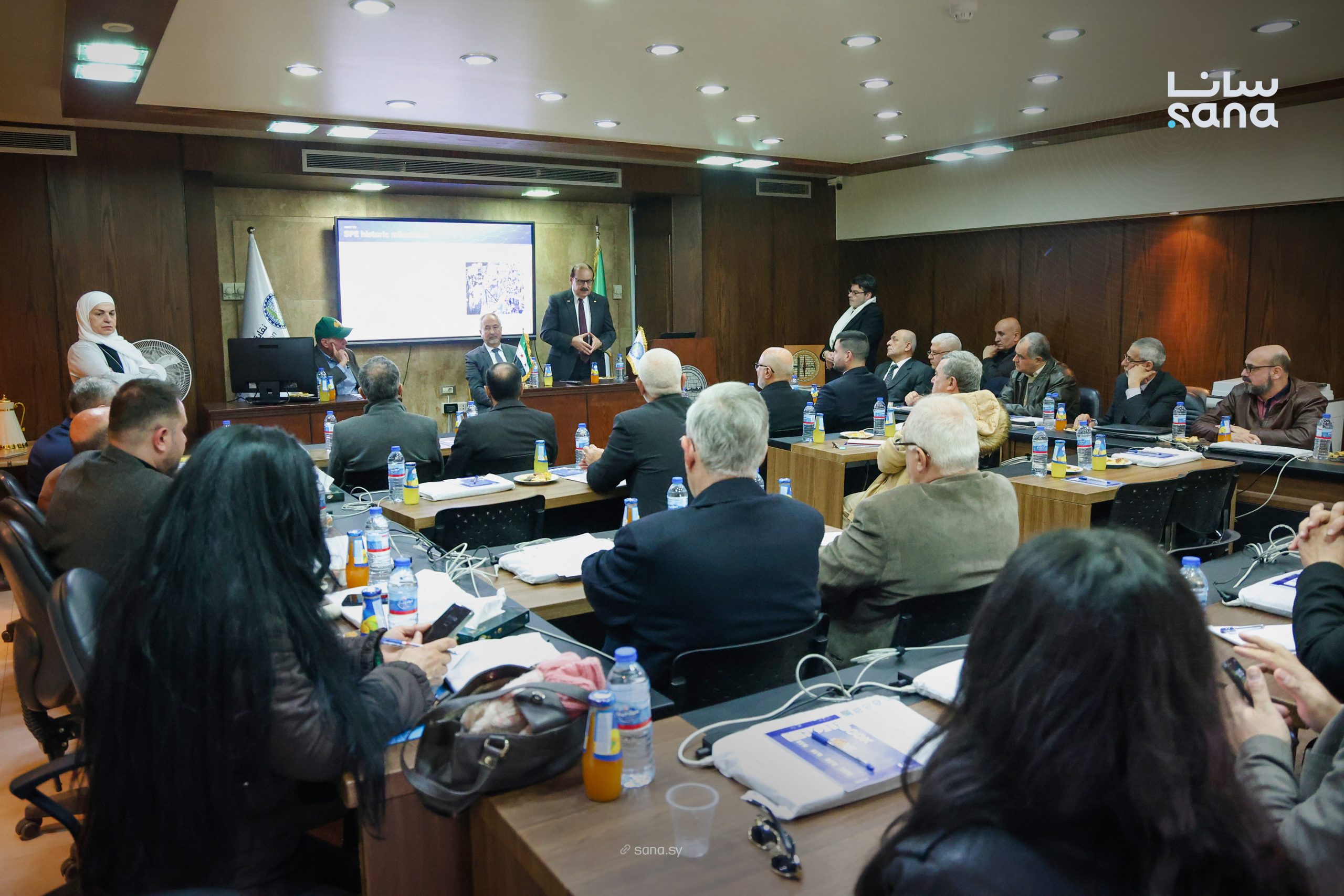 نقابة المهندسين في سوريا وجمعية مهندسي البترول العالمية تناقشان تعزيز التعاون المهني