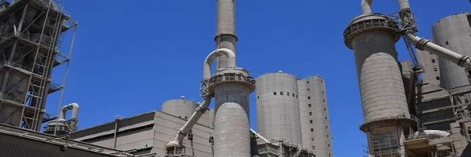 توقيع عقد استثماري لإعادة تأهيل مطاحن إسمنت طرطوس