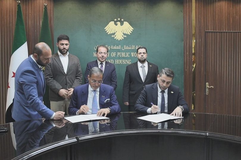 وزارة الأشغال العامة والإسكان تعيد إطلاق مشروع “البوابة الثامنة” في يعفور في ريف دمشق