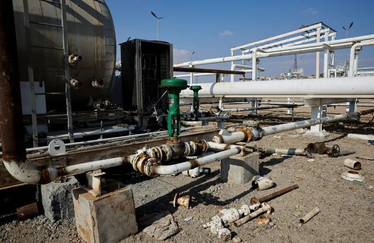 شركتان أوروبيتان تدرسان استئناف إنتاج النفط والغاز في سوريا