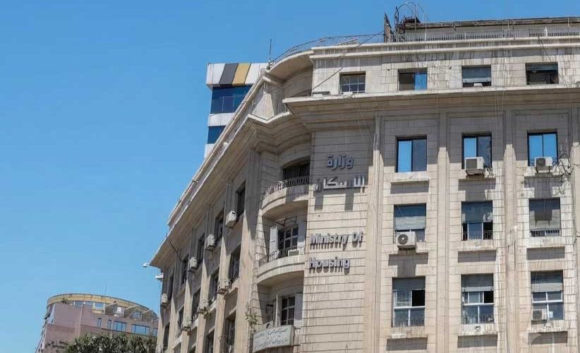 خطة إسكانية سورية شاملة ترتكز على الاستثمار والشراكات لسد عجز يبلغ 1.3 مليون منزل مدمّر