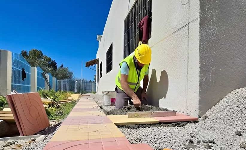 تنفيذ حزمة مشاريع صحية وتعليمية ومائية بريف السويداء