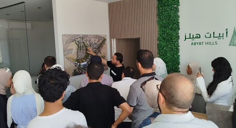 قبل انطلاق الاكتتاب بيوم… إقبال كثيف على مشروع «أبيات هيلز» واستفسارات متواصلة من الراغبين بالتملك