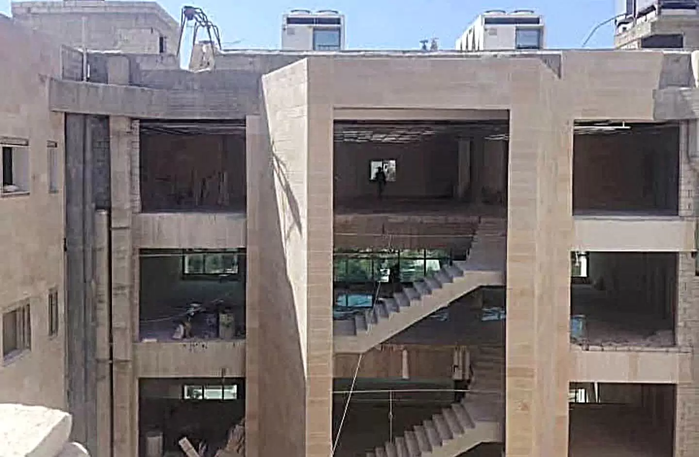 مشفى جرمانا الوطني… أعمال الإنجاز تتقدم في أحد أكبر المشاريع الصحية بريف دمشق