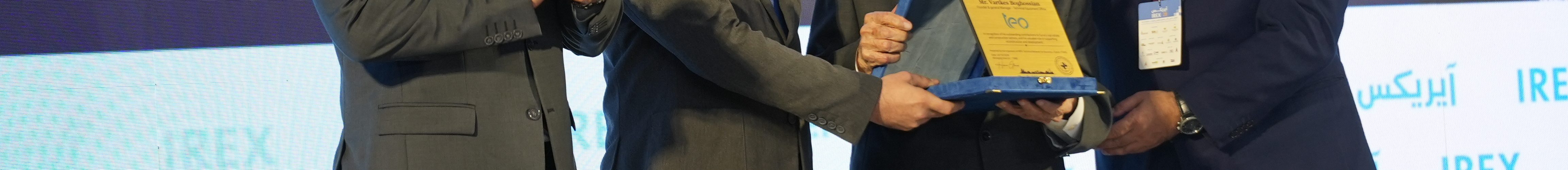 وفاءً للمسيرة.. واعتزازاً ببناة المستقبل ملتقى آيركس 2026 يحتفي برواد الصناعة العقارية والاستثمار الهندسي في سوريا